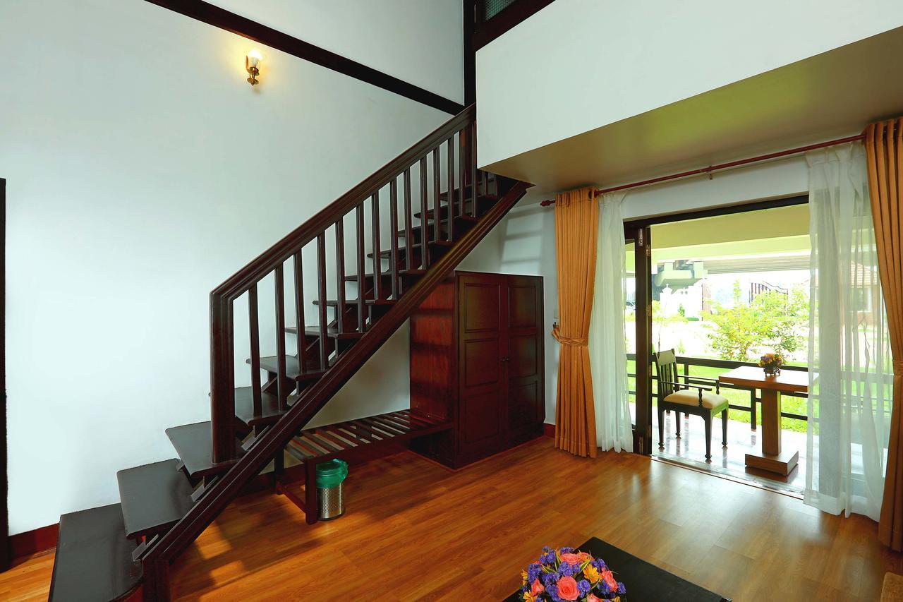 Nihara Resort And Spa Cochin Kochi Exterior photo